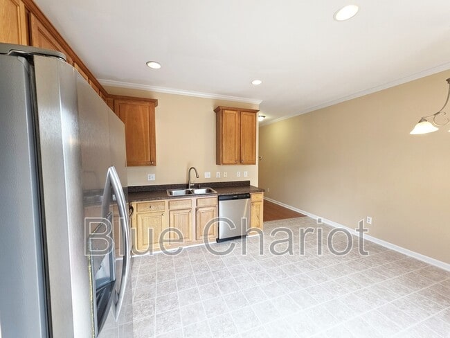 Building Photo - 650 Ganyard Farm Way