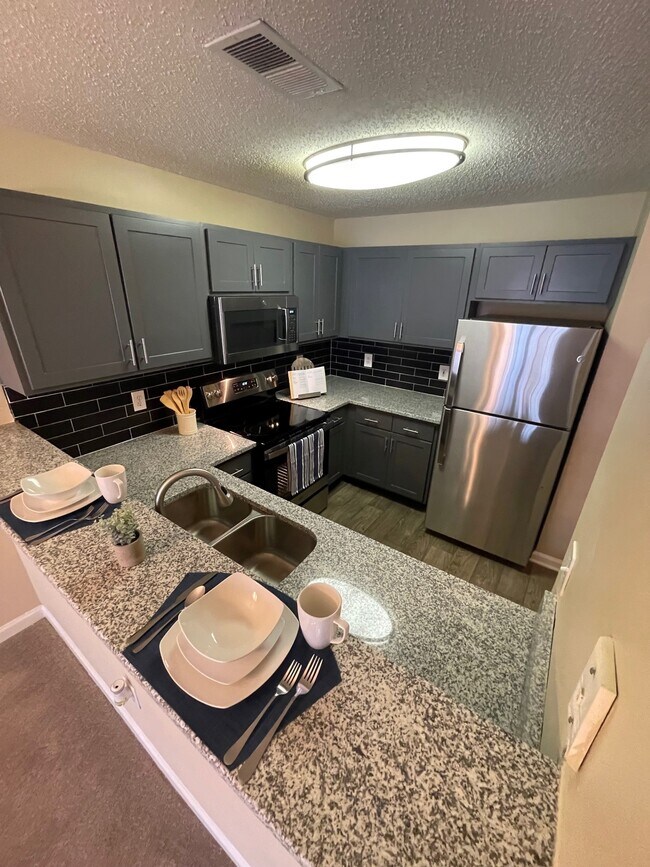 Crestmont Apartments in Columbia, SC