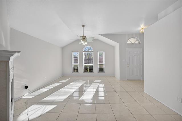 Foto del edificio - 7016 Snowivy Ct