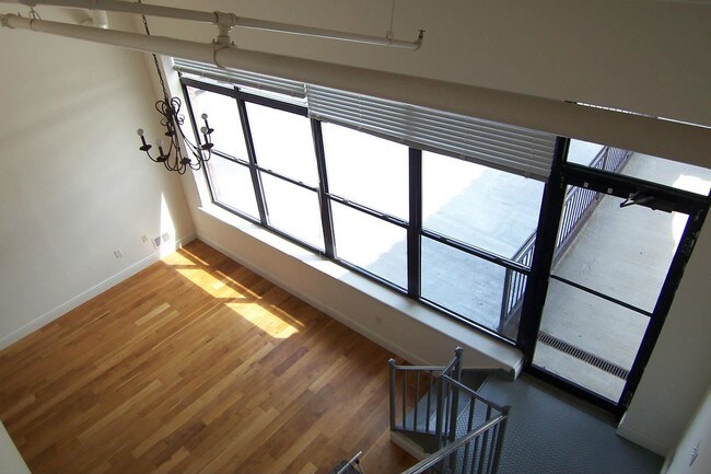 Building Photo - 300 Communipaw Ave