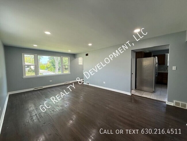 Foto del edificio - 520 W Center St