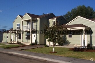 Building Photo - 1242 S 4th St W