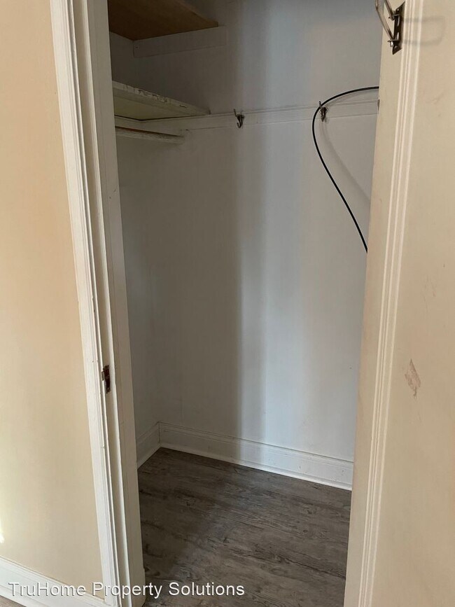 Foto del edificio - 3 br, 2 bath House - 521 S 6th St.