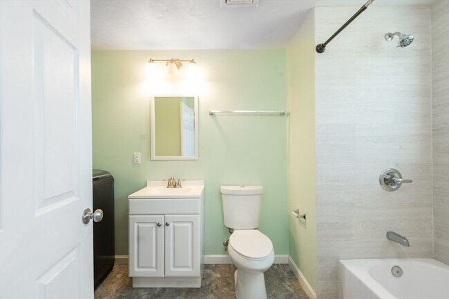 Foto del edificio - 483 Liberty St