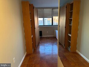 Building Photo - 522 21st St NW