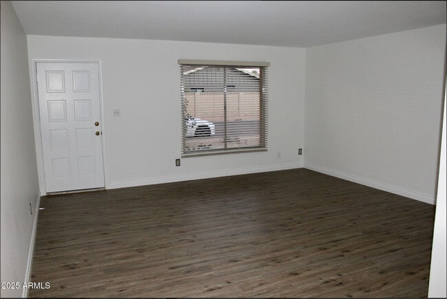 Building Photo - 8318 E Solano Dr