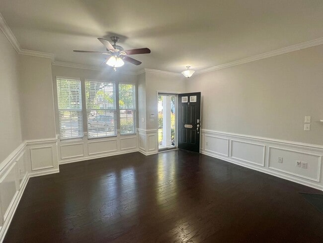 Building Photo - 832 Cupola Dr