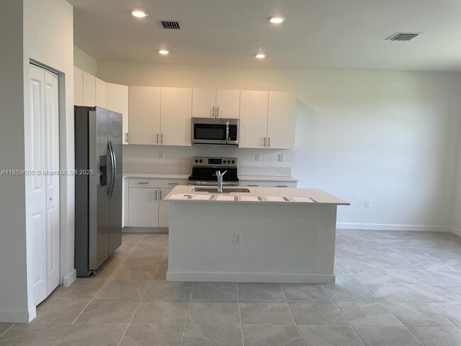 Foto del edificio - 10007 SW 231st Ln