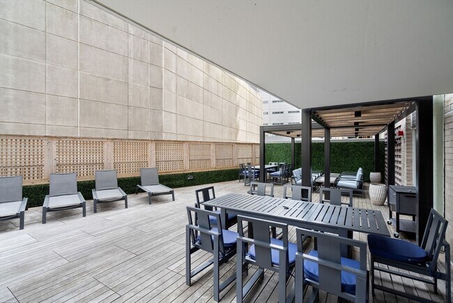 Foto del edificio - 151 Tremont St