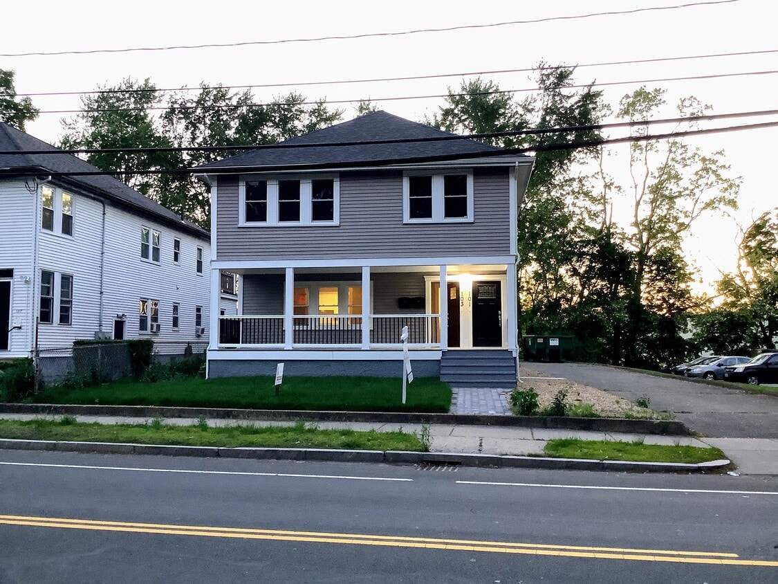 100 Lexington St Unit 103, Auburndale, MA 02466 Apartments in