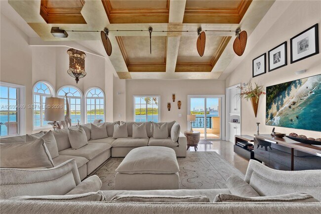 Building Photo - 2244 Fisher Island Dr