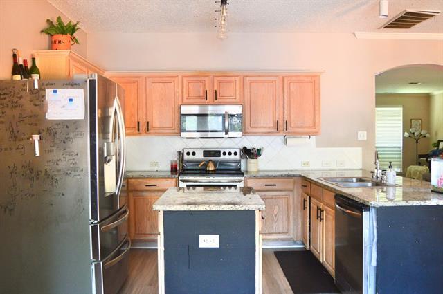 Building Photo - 5076 Blanco Dr