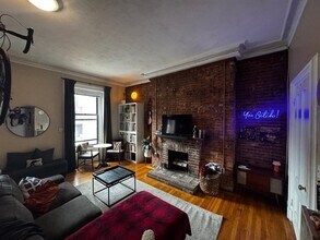Building Photo - 183 Beacon St