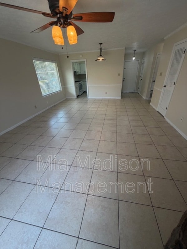 Foto del edificio - 11 Peach Ct