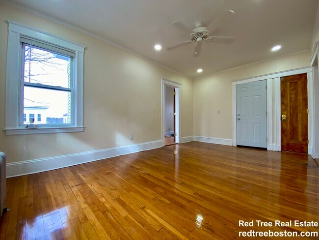 Foto del edificio - 4444 Washington St