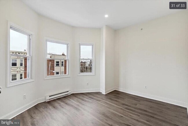 Foto del edificio - 320 N 62nd St