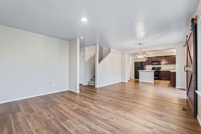 Foto del edificio - 4bd/2.5ba Home Near the Marketplace Nampa ...