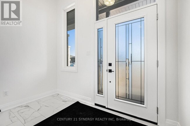 Building Photo - 253 Argile St