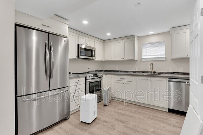 Foto del edificio - 620 NW 22nd Ave