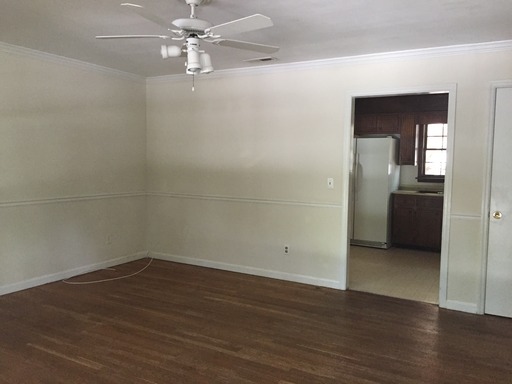 Building Photo - 9 28th Ave