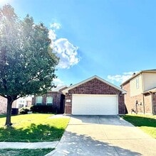 Building Photo - 203 Waterford Dr