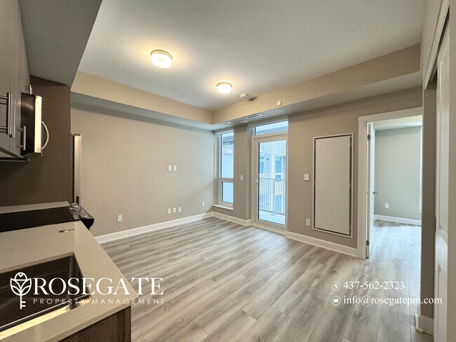 Photo du bâtiment - Brand New 1 Bed 1 Bath with Parking