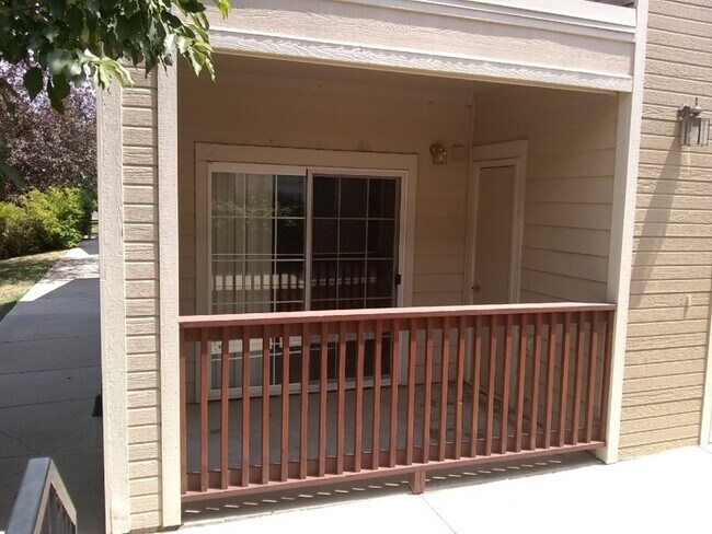 Foto del edificio - Beautiful 3 Bed, 2 Bath Condo in NW Fort Collins!