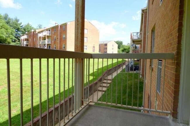 Foto del edificio - 3815 Swann Rd