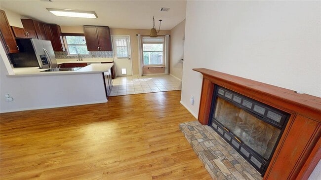 Building Photo - 3007 Blazing Star Trail