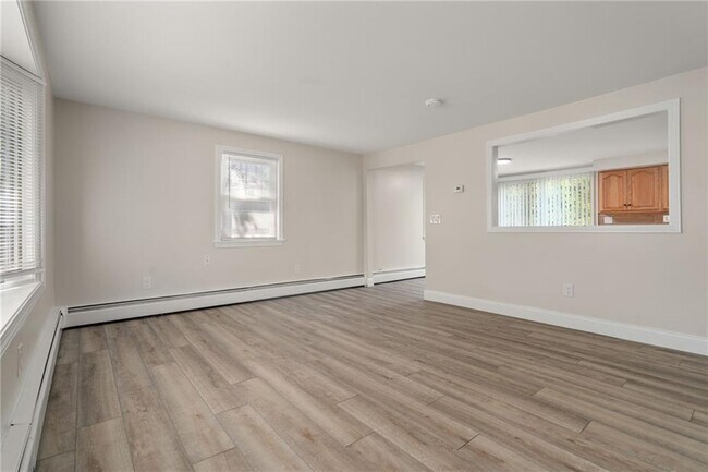 Foto del edificio - 99-101 Cove St