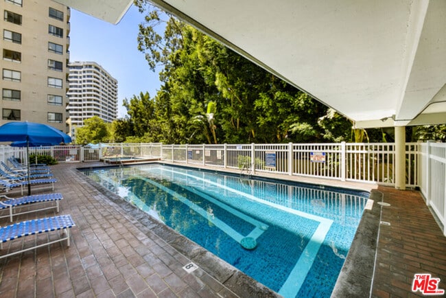 Building Photo - 10535 Wilshire Blvd