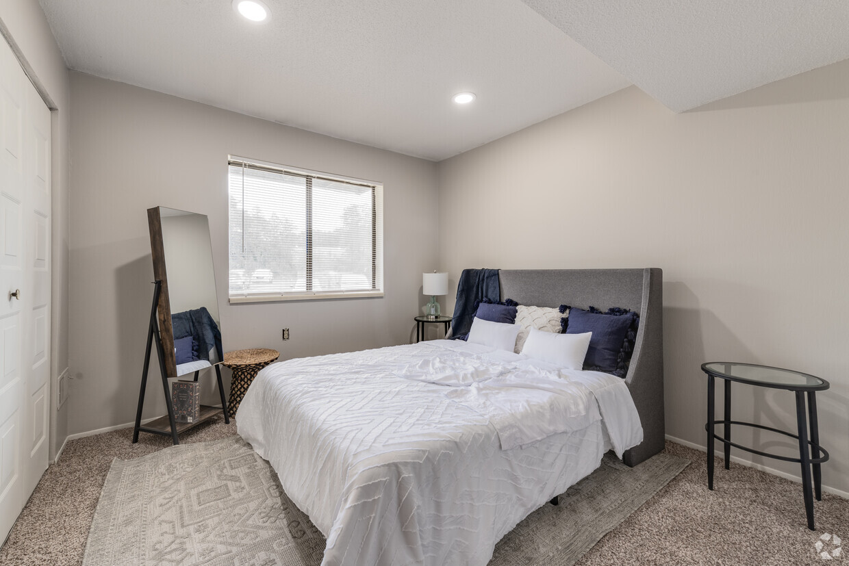 Model Bedroom - Fox Grove Apartments