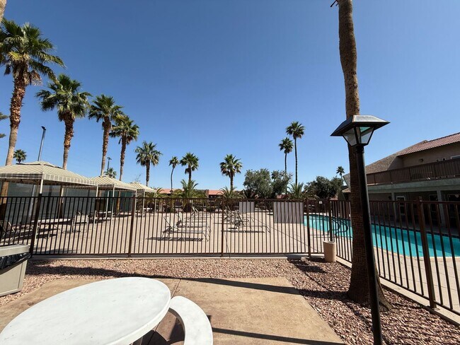 Foto del edificio - 5163 Indian River Dr