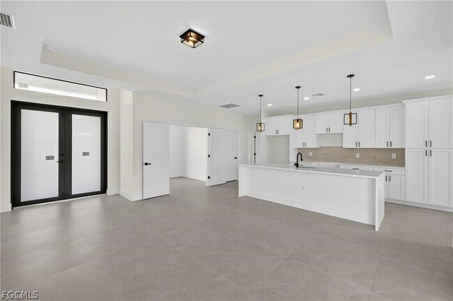 Building Photo - 208 Pembroke St