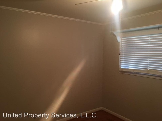 Building Photo - 3 br, 2 bath House - 120 Lynn Drive