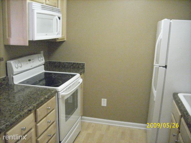 Foto del edificio - 2300 Myron Dr