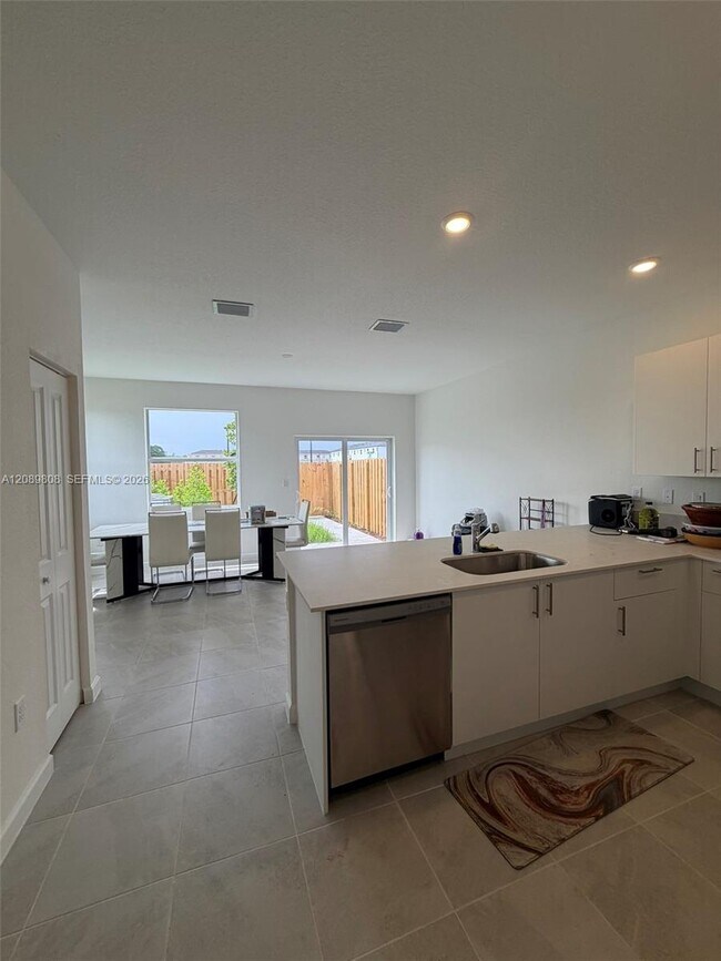 Building Photo - 35537 SW 189th Ct