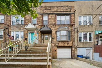 Building Photo - 154 W 29th St
