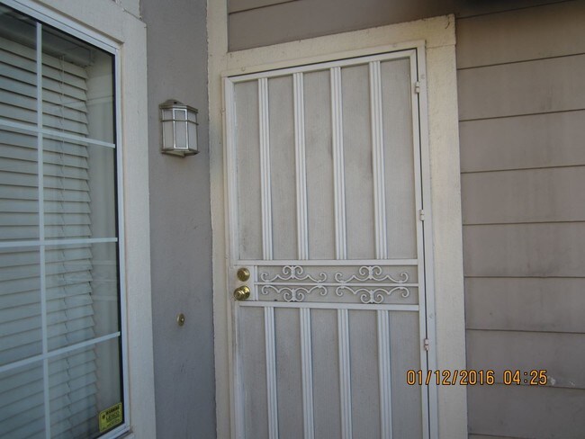 Building Photo - 24301 Mount Russell Dr