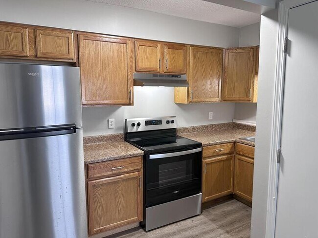 Foto del edificio - 1014-1028 Shagbark Drive - 3