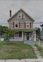 Building Photo - 2016 Wayland Ave