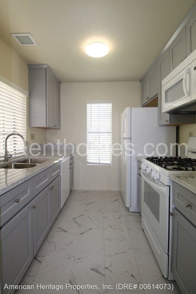 Foto del edificio - 2 br, 2 bath House - 10955-293 Summerdale Way