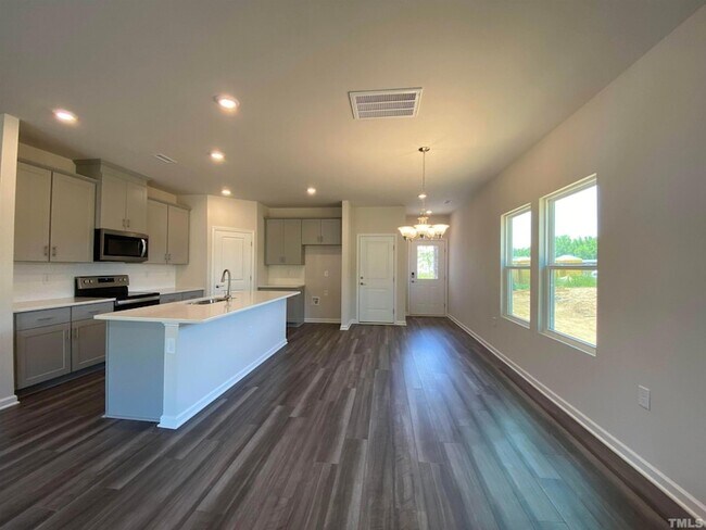 Foto del edificio - 908 Clearhaven Ln