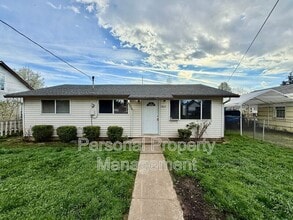 Building Photo - 2805 S St