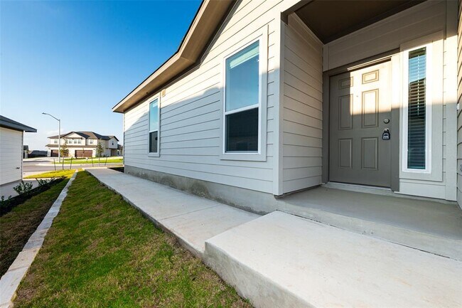 Building Photo - 403 Cross Barn Blvd