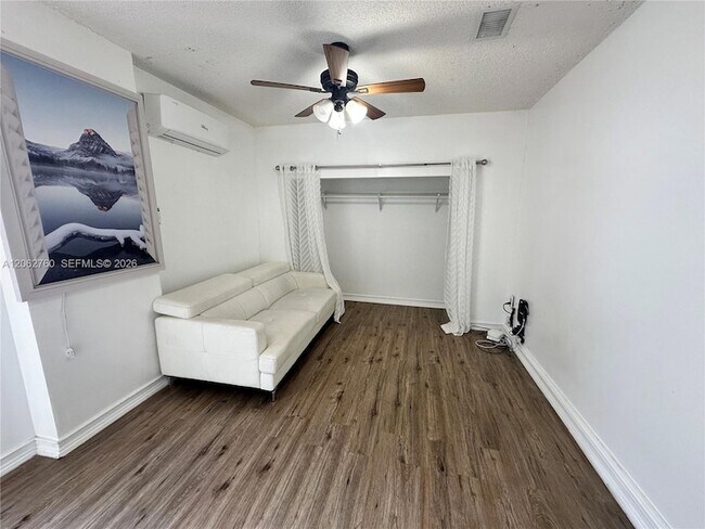 Foto del edificio - 17843 NW 63rd Ct