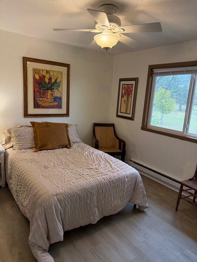 Foto del edificio - 1856 29th Street Cir S