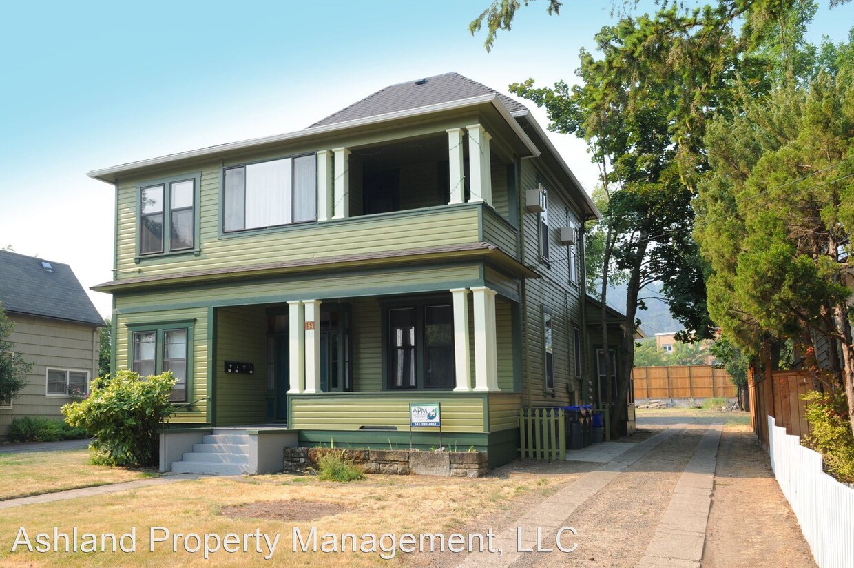 Primary Photo - 154 B St