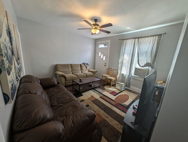 Foto del edificio - 3 Bedroom/2 Bath House in Lawrenceville --...