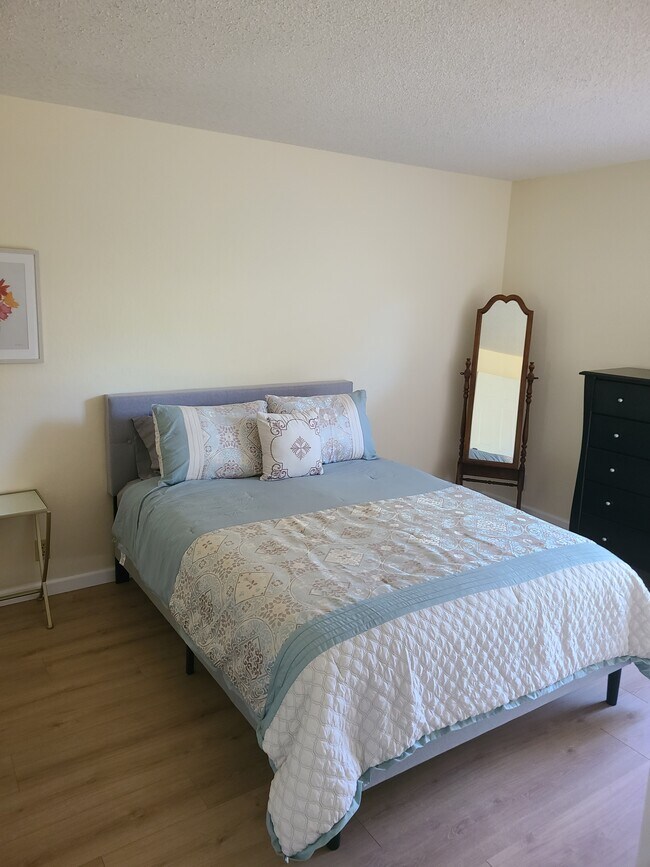 Master Bedroom - 1919 Ygnacio Valley Rd